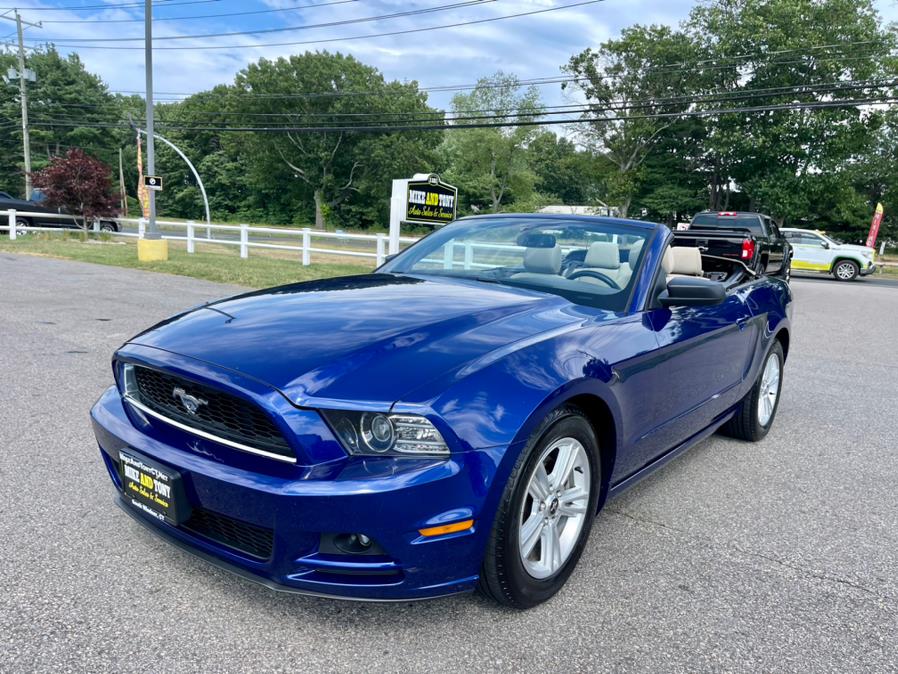 2014 Ford Mustang 2dr Conv V6, available for sale in South Windsor, Connecticut | Mike And Tony Auto Sales, Inc. South Windsor, Connecticut