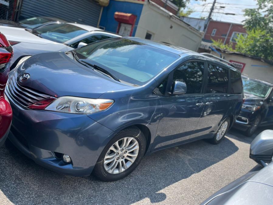 2016 Toyota Sienna 5dr 8-Pass Van XLE Premium  FWD (Natl), available for sale in Brooklyn, New York | EZ Auto Sale Corp. Brooklyn, New York