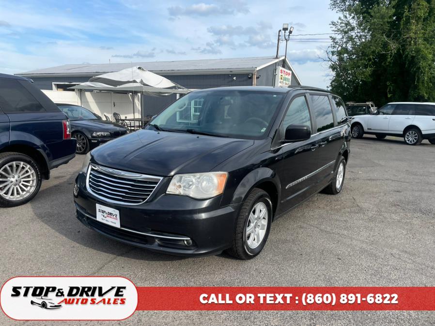 2012 Chrysler Town & Country 4dr Wgn Touring, available for sale in East Windsor, Connecticut | Stop & Drive Auto Sales. East Windsor, Connecticut