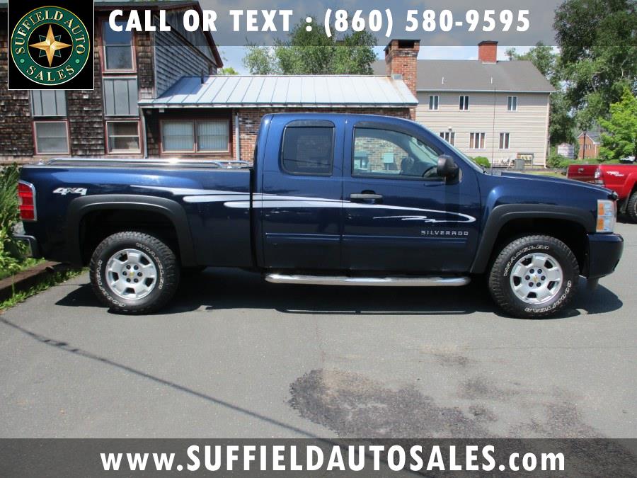 2011 Chevrolet Silverado 1500 4WD Ext Cab 143.5" LT, available for sale in Suffield, Connecticut | Suffield Auto LLC. Suffield, Connecticut