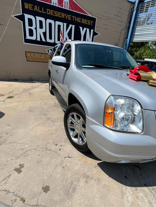 2013 GMC Yukon Denali - AWD's photo