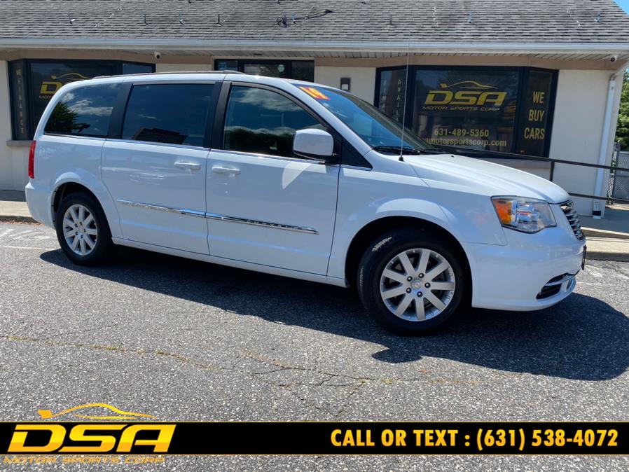 2014 Chrysler Town & Country 4dr Wgn Touring, available for sale in Commack, New York | DSA Motor Sports Corp. Commack, New York