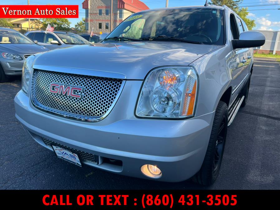 2013 GMC Yukon XL AWD 4dr 1500 Denali, available for sale in Manchester, Connecticut | Vernon Auto Sale & Service. Manchester, Connecticut