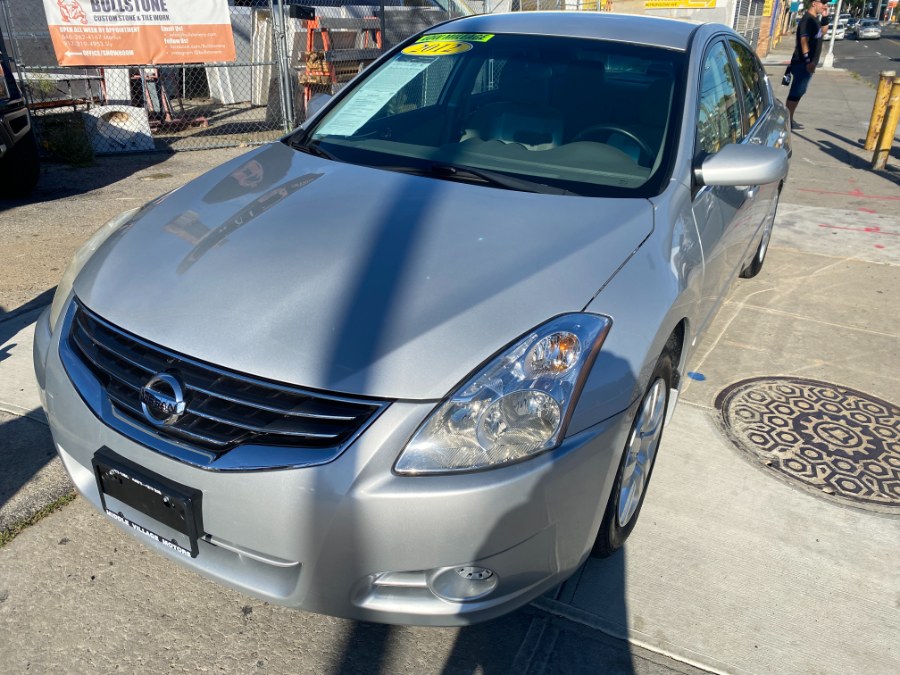 2012 Nissan Altima 4dr Sdn I4 CVT 2.5 S, available for sale in Middle Village, New York | Middle Village Motors . Middle Village, New York