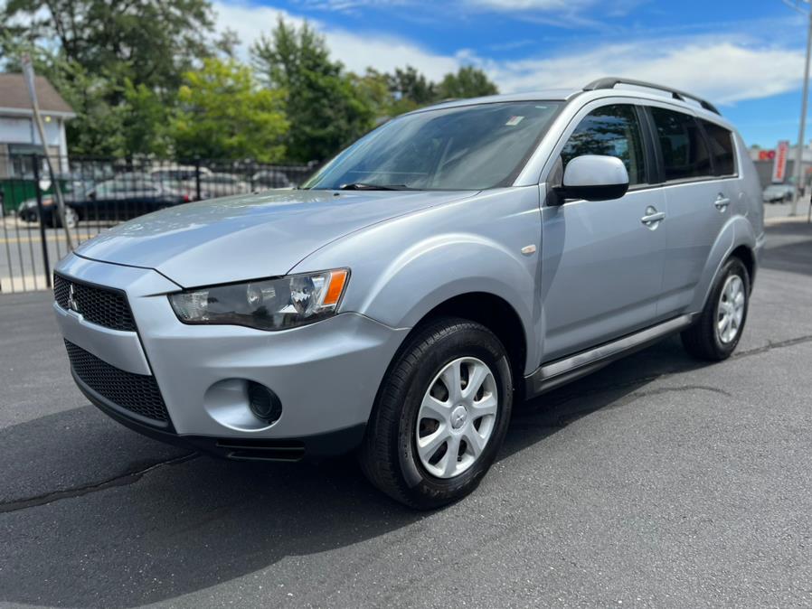 2013 Mitsubishi Outlander 2WD 4dr ES, available for sale in Springfield, Massachusetts | Jordan Auto Sales. Springfield, Massachusetts
