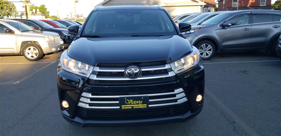 2019 Toyota Highlander XLE XLE V6 AWD (Natl), available for sale in Little Ferry, New Jersey | Victoria Preowned Autos Inc. Little Ferry, New Jersey