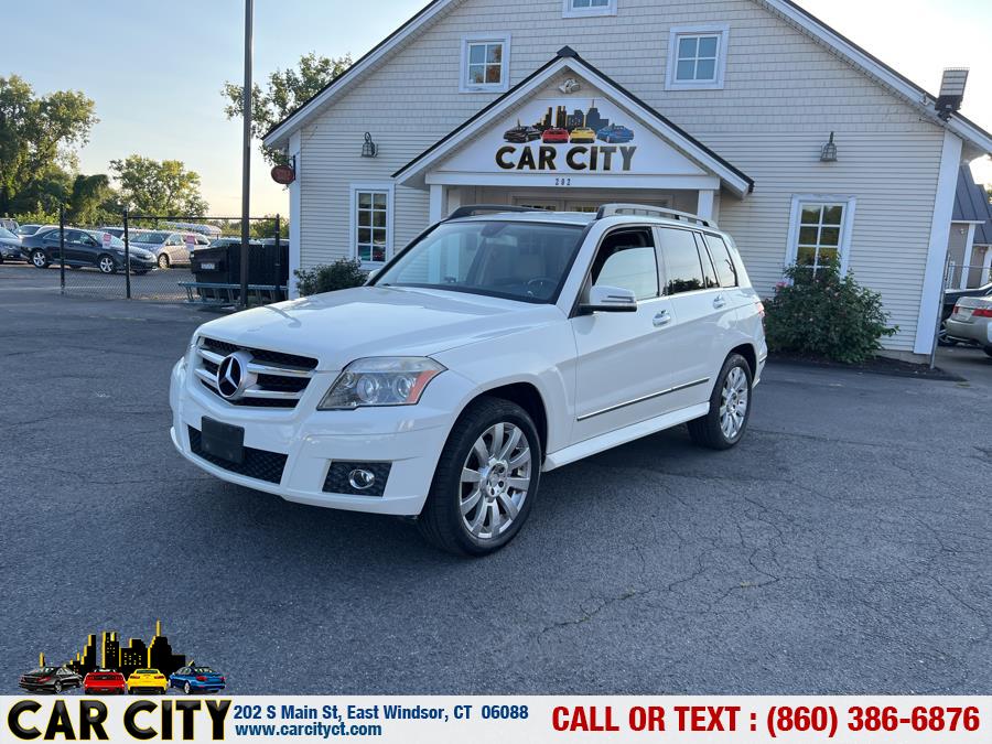 2010 Mercedes-Benz GLK-Class 4MATIC 4dr GLK350, available for sale in East Windsor, Connecticut | Car City LLC. East Windsor, Connecticut