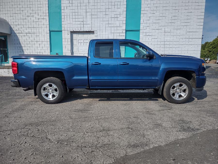 2016 Chevrolet Silverado 1500 4WD Double Cab 143.5" LT w/2LT, available for sale in Milford, Connecticut | Dealertown Auto Wholesalers. Milford, Connecticut