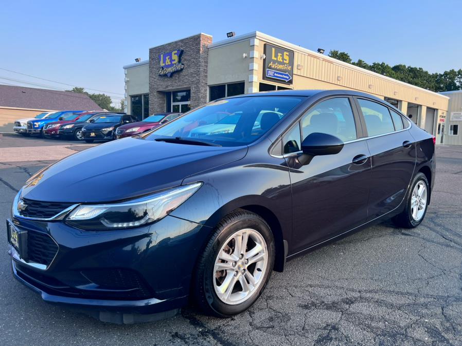 2016 Chevrolet Cruze 4dr Sdn Auto LT, available for sale in Plantsville, Connecticut | L&S Automotive LLC. Plantsville, Connecticut