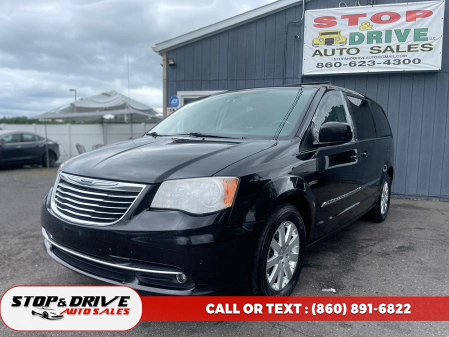 2014 Chrysler Town & Country 4dr Wgn Touring, available for sale in East Windsor, Connecticut | Stop & Drive Auto Sales. East Windsor, Connecticut