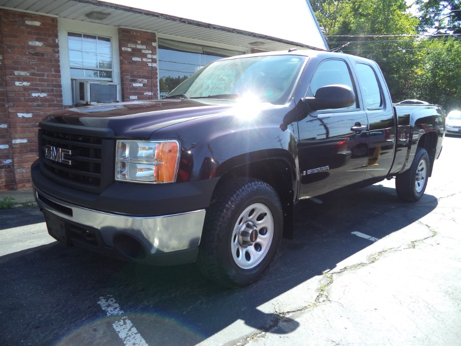 2009 GMC Sierra 1500 4WD Ext Cab 143.5" Work Truck, available for sale in Naugatuck, Connecticut | Riverside Motorcars, LLC. Naugatuck, Connecticut