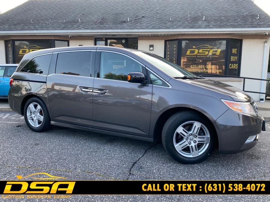 2011 Honda Odyssey 5dr Touring Elite, available for sale in Commack, New York | DSA Motor Sports Corp. Commack, New York