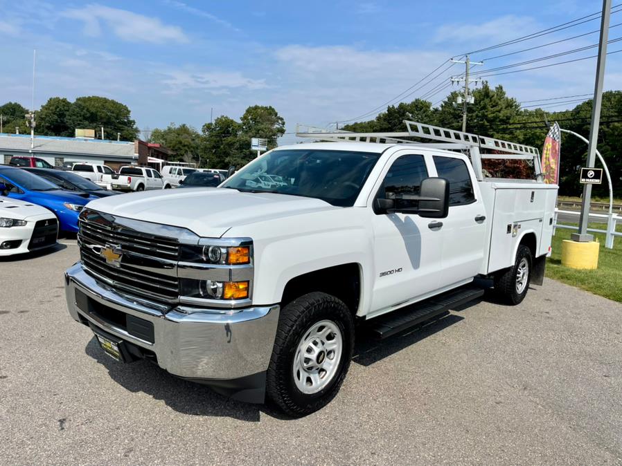 2015 Chevrolet Silverado 3500HD Built After Aug 14 4WD Crew Cab 167.7" Work Truck, available for sale in South Windsor, Connecticut | Mike And Tony Auto Sales, Inc. South Windsor, Connecticut
