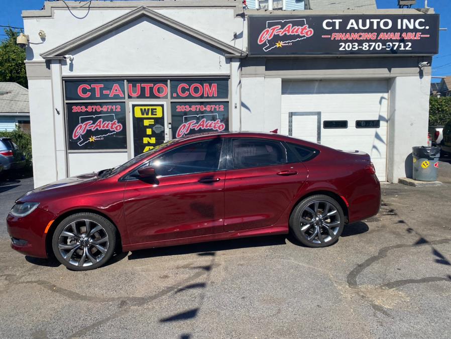 2015 Chrysler 200 4dr Sdn S FWD, available for sale in Bridgeport, Connecticut | CT Auto. Bridgeport, Connecticut