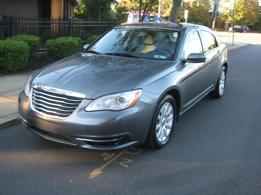2012 Chrysler 200 Touring 4dr Sedan, available for sale in Massapequa, New York | Rite Choice Auto Inc.. Massapequa, New York