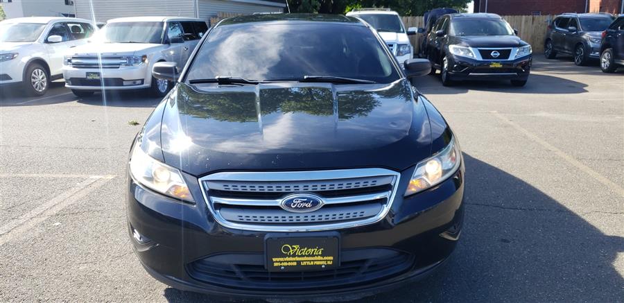 2011 Ford Taurus 4dr Sdn SE FWD, available for sale in Little Ferry, New Jersey | Victoria Preowned Autos Inc. Little Ferry, New Jersey