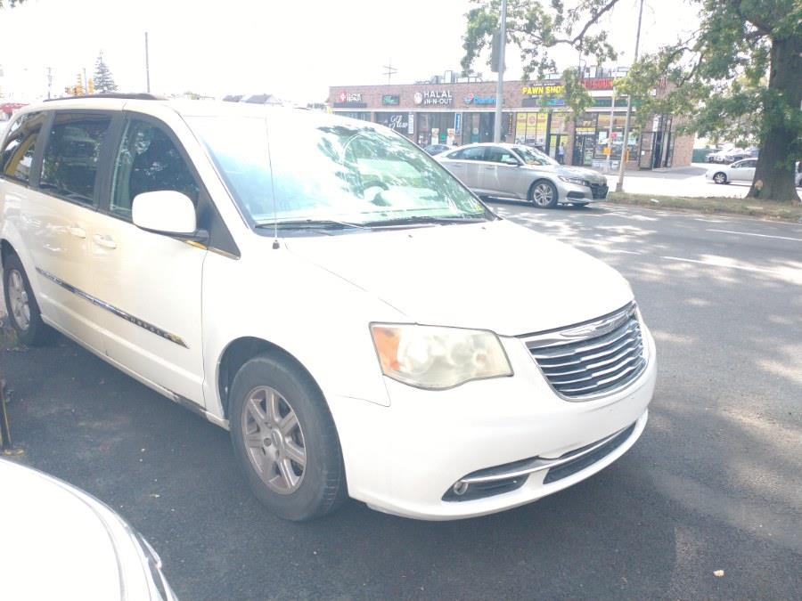 2011 Chrysler Town & Country 4dr Wgn Touring, available for sale in Elmont, New York | Sunrise of Elmont. Elmont, New York