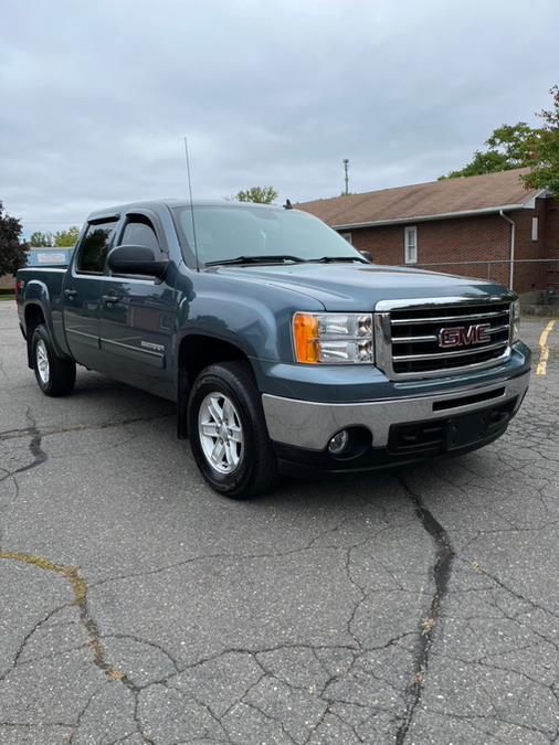 2013 GMC Sierra 1500 4WD Crew Cab 143.5" SLE, available for sale in New Britain, Connecticut | Supreme Automotive. New Britain, Connecticut