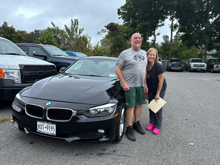 2015 BMW 3 Series 4dr Sdn 320i, available for sale in Huntington Station, New York | Huntington Auto Mall. Huntington Station, New York