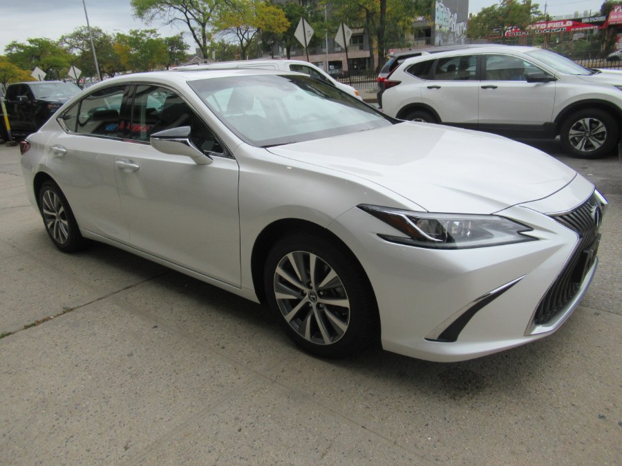 2021 Lexus ES 350 250 AWD's photo