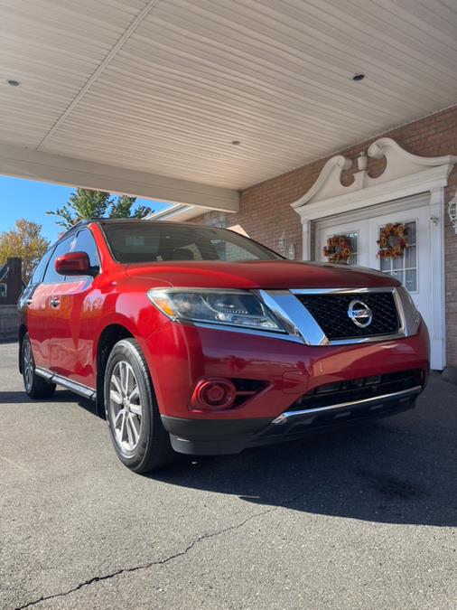 2014 Nissan Pathfinder 2WD 4dr SV, available for sale in New Britain, Connecticut | Supreme Automotive. New Britain, Connecticut