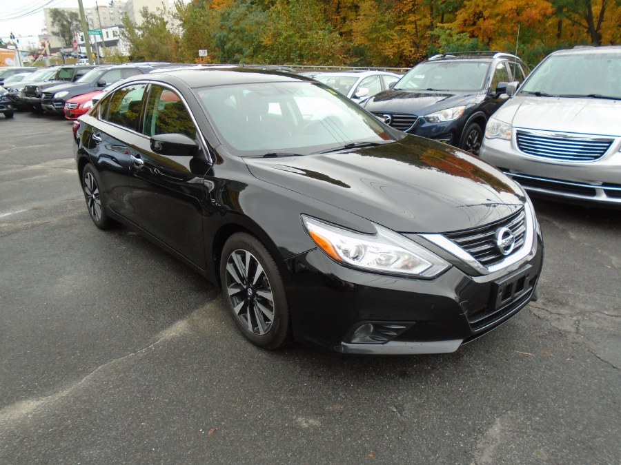 2018 Nissan Altima 2.5 SV Sedan, available for sale in Waterbury, Connecticut | Jim Juliani Motors. Waterbury, Connecticut