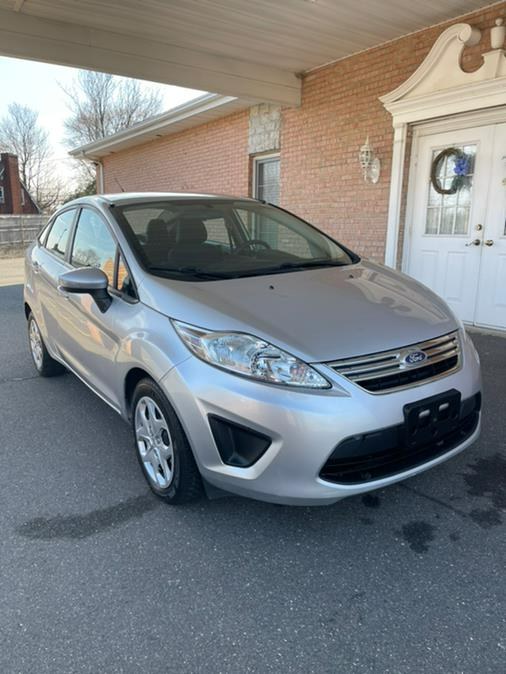 2013 Ford Fiesta 4dr Sdn SE, available for sale in New Britain, Connecticut | Supreme Automotive. New Britain, Connecticut