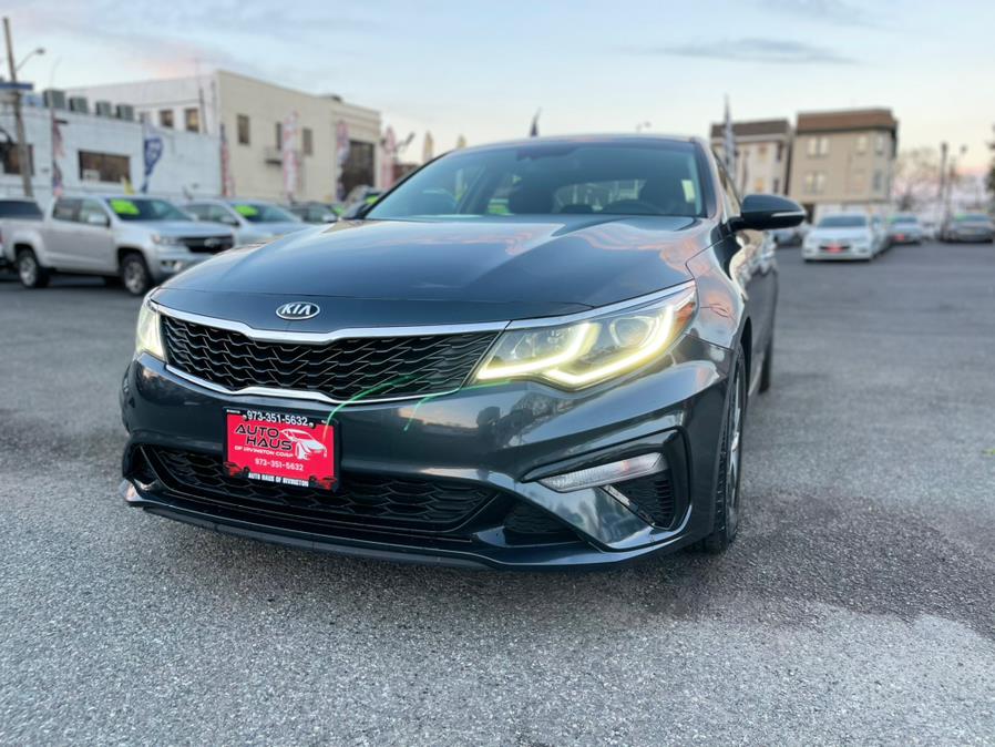 Gray (Gravity Grey) 2020 Kia Optima LX FWD Sedan Front-Wheel Drive Automatic