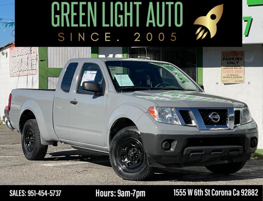 2013 Nissan Frontier 2WD King Cab I4 Auto S, available for sale in Corona, California | Green Light Auto. Corona, California