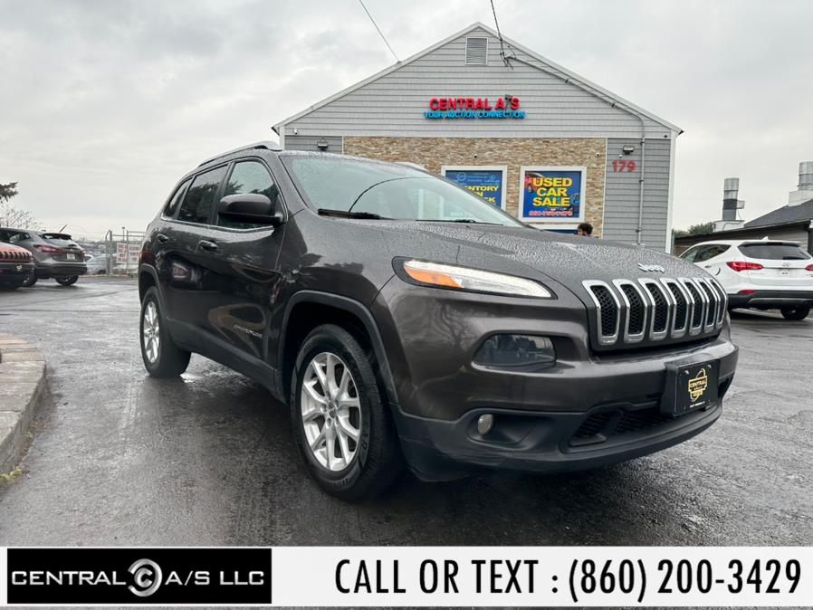 2014 Jeep Cherokee 4WD 4dr Latitude, available for sale in East Windsor, Connecticut | Central A/S LLC. East Windsor, Connecticut