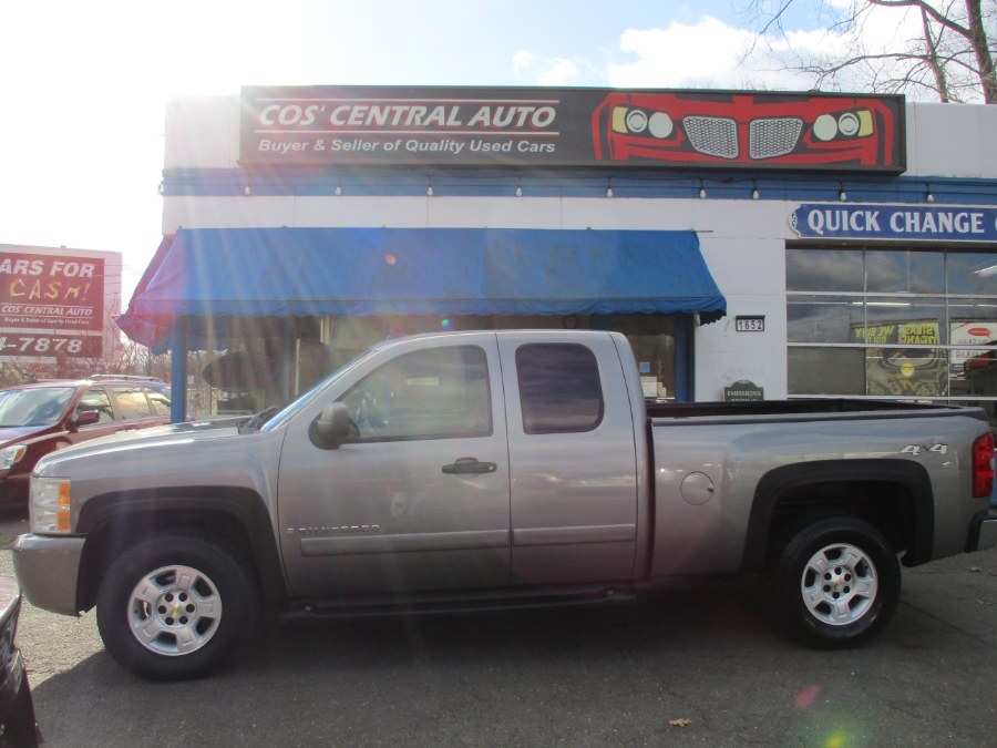 2008 Chevrolet Silverado 1500 1500 4WD, available for sale in Meriden, Connecticut | Cos Central Auto. Meriden, Connecticut