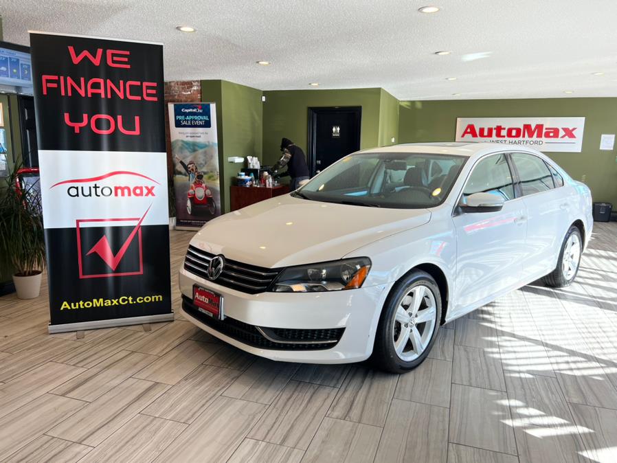 2013 Volkswagen Passat 4dr Sdn 2.5L Auto SE w/Sunroof PZEV, available for sale in West Hartford, Connecticut | AutoMax. West Hartford, Connecticut