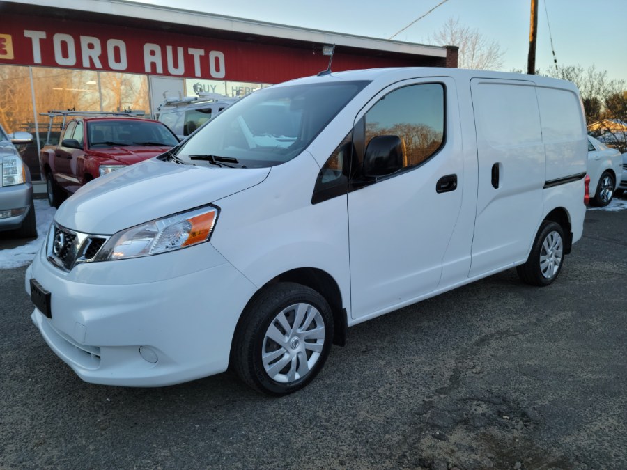 2017 Nissan NV200 Compact Cargo I4 SV Navi & Bach up Camera, available for sale in East Windsor, Connecticut | Toro Auto. East Windsor, Connecticut