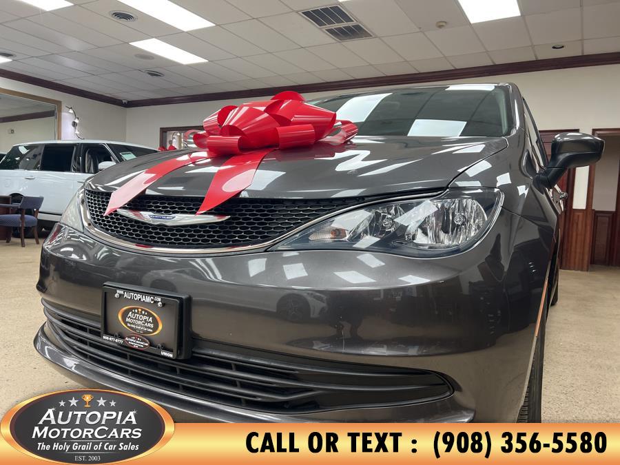 2017 Chrysler Pacifica LX FWD, available for sale in Union, New Jersey | Autopia Motorcars Inc. Union, New Jersey 2017 Chrysler Pacifica LX FWD, available for sale in Union, New Jersey | Autopia Motorcars Inc. Union, New Jersey