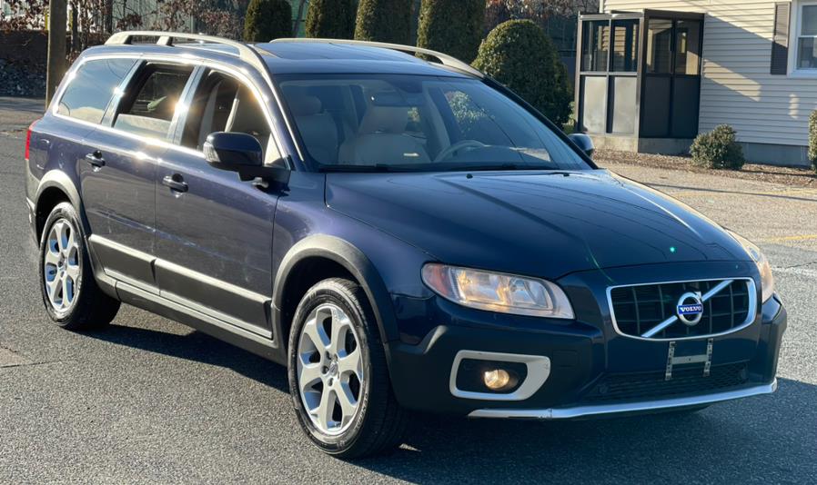 2010 Volvo XC70 4dr Wgn 3.0T w/Moonroof, available for sale in Ashland, Massachusetts | New Beginning Auto Service Inc. Ashland, Massachusetts