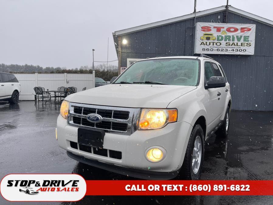 2012 Ford Escape 4WD 4dr XLT, available for sale in East Windsor, Connecticut | Stop & Drive Auto Sales. East Windsor, Connecticut