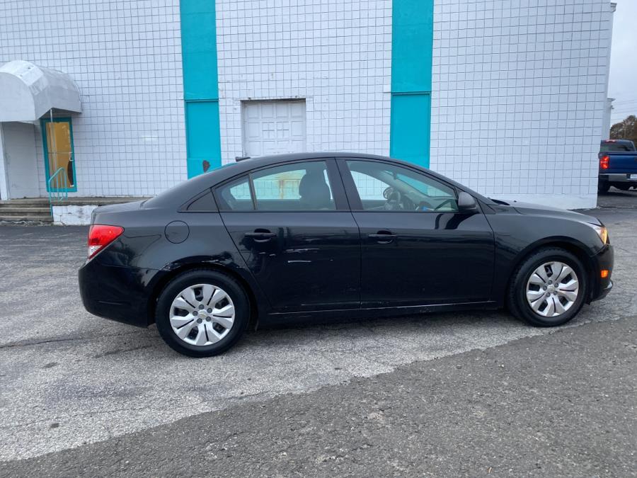 2013 Chevrolet Cruze 4dr Sdn Auto 1LT, available for sale in Milford, Connecticut | Dealertown Auto Wholesalers. Milford, Connecticut