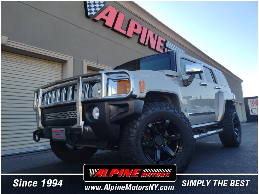 2006 HUMMER H3 4dr 4WD SUV, available for sale in Wantagh, New York | Alpine Motors Inc. Wantagh, New York