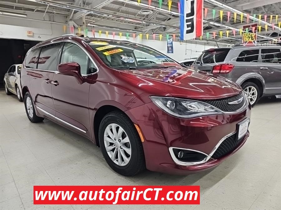 2017 Chrysler Pacifica Touring-L FWD, available for sale in West Haven, Connecticut | Auto Fair Inc.. West Haven, Connecticut