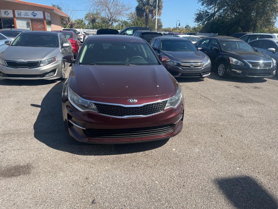 2017 Kia Optima LX AT's photo