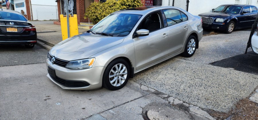 2012 Volkswagen Jetta SE w/Convenience 6AT PZEV's photo