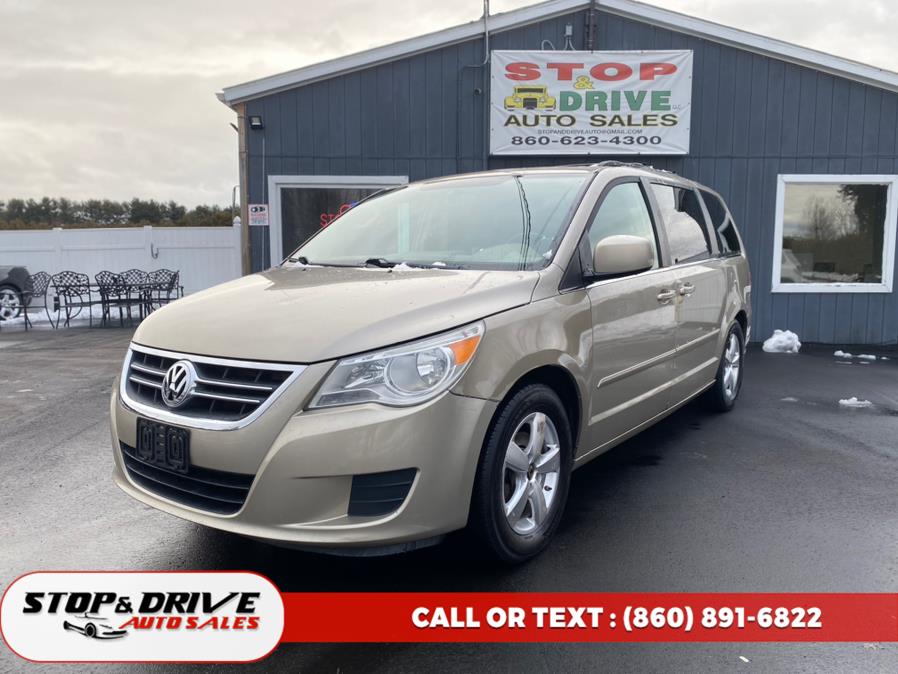 2009 Volkswagen Routan 4dr Wgn SE, available for sale in East Windsor, Connecticut | Stop & Drive Auto Sales. East Windsor, Connecticut