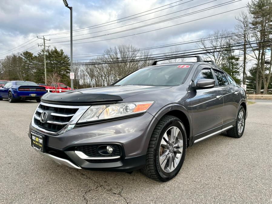 2015 Honda Crosstour 4WD V6 5dr EX-L w/Navi, available for sale in South Windsor, Connecticut | Mike And Tony Auto Sales, Inc. South Windsor, Connecticut