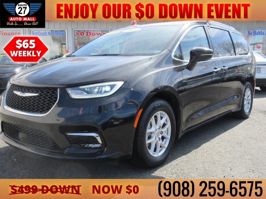 2021 Chrysler Pacifica Touring L FWD, available for sale in Linden, New Jersey | Route 27 Auto Mall. Linden, New Jersey
