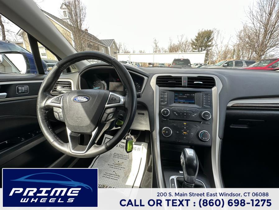 2013 Ford Fusion SE - Photo 18