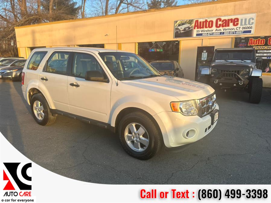 2009 Ford Escape 4WD 4dr I4 Auto XLS, available for sale in Vernon, Connecticut | Auto Care Motors. Vernon, Connecticut