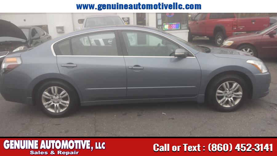 2010 Nissan Altima 4dr Sdn I4 CVT 2.5 SL, available for sale in East Hartford, Connecticut | Genuine Automotive LLC. East Hartford, Connecticut
