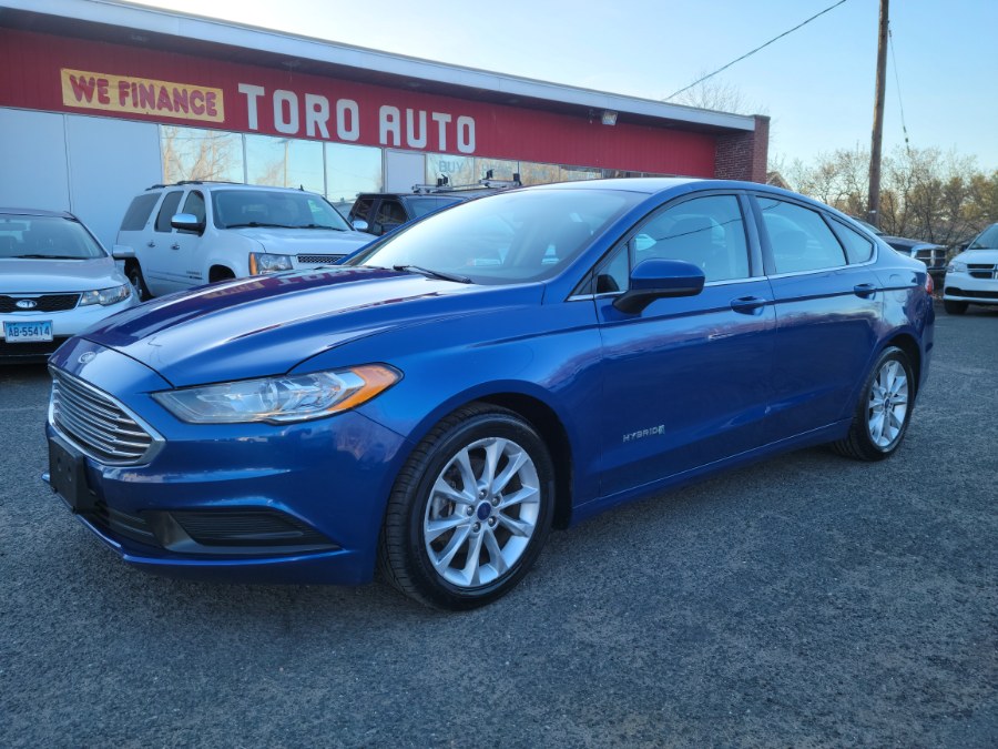 2017 Ford Fusion Hybrid SE FWD, available for sale in East Windsor, Connecticut | Toro Auto. East Windsor, Connecticut