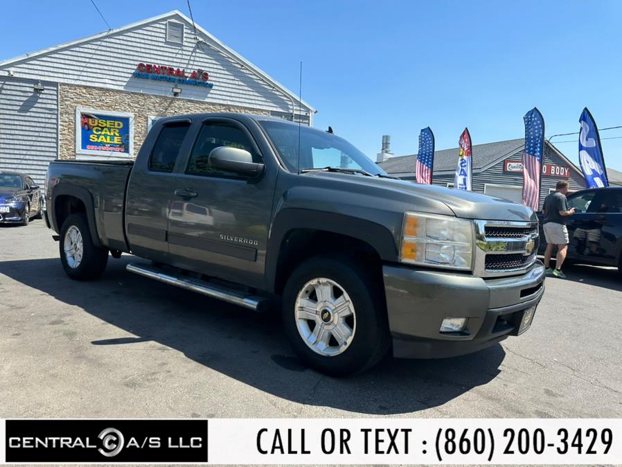 2011 Chevrolet Silverado 1500 4WD Ext Cab 143.5" LTZ, available for sale in East Windsor, Connecticut | Central A/S LLC. East Windsor, Connecticut