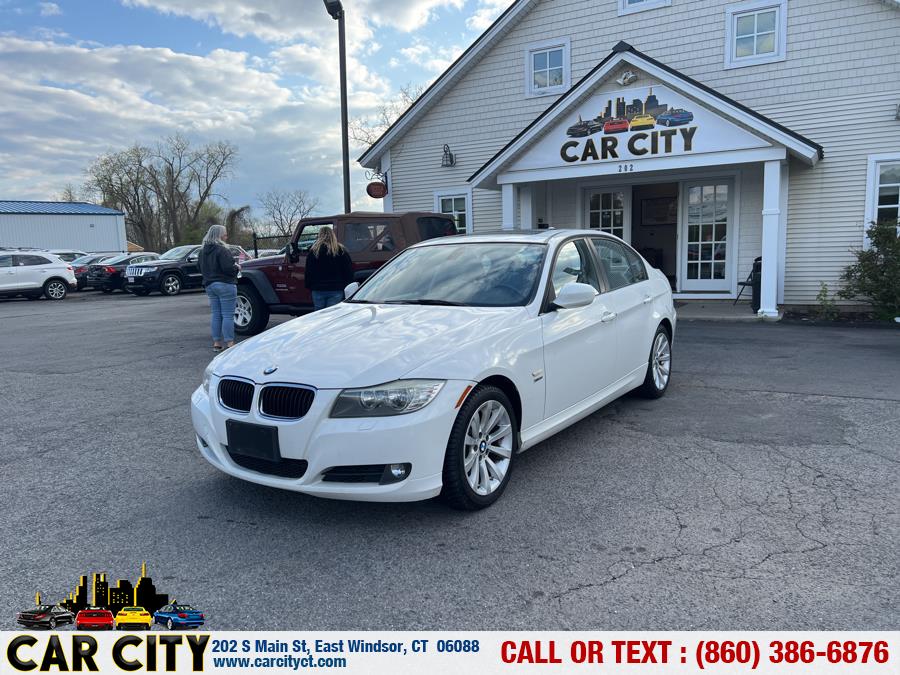 2011 BMW 3 Series 4dr Sdn 328i xDrive AWD SULEV, available for sale in East Windsor, Connecticut | Car City LLC. East Windsor, Connecticut